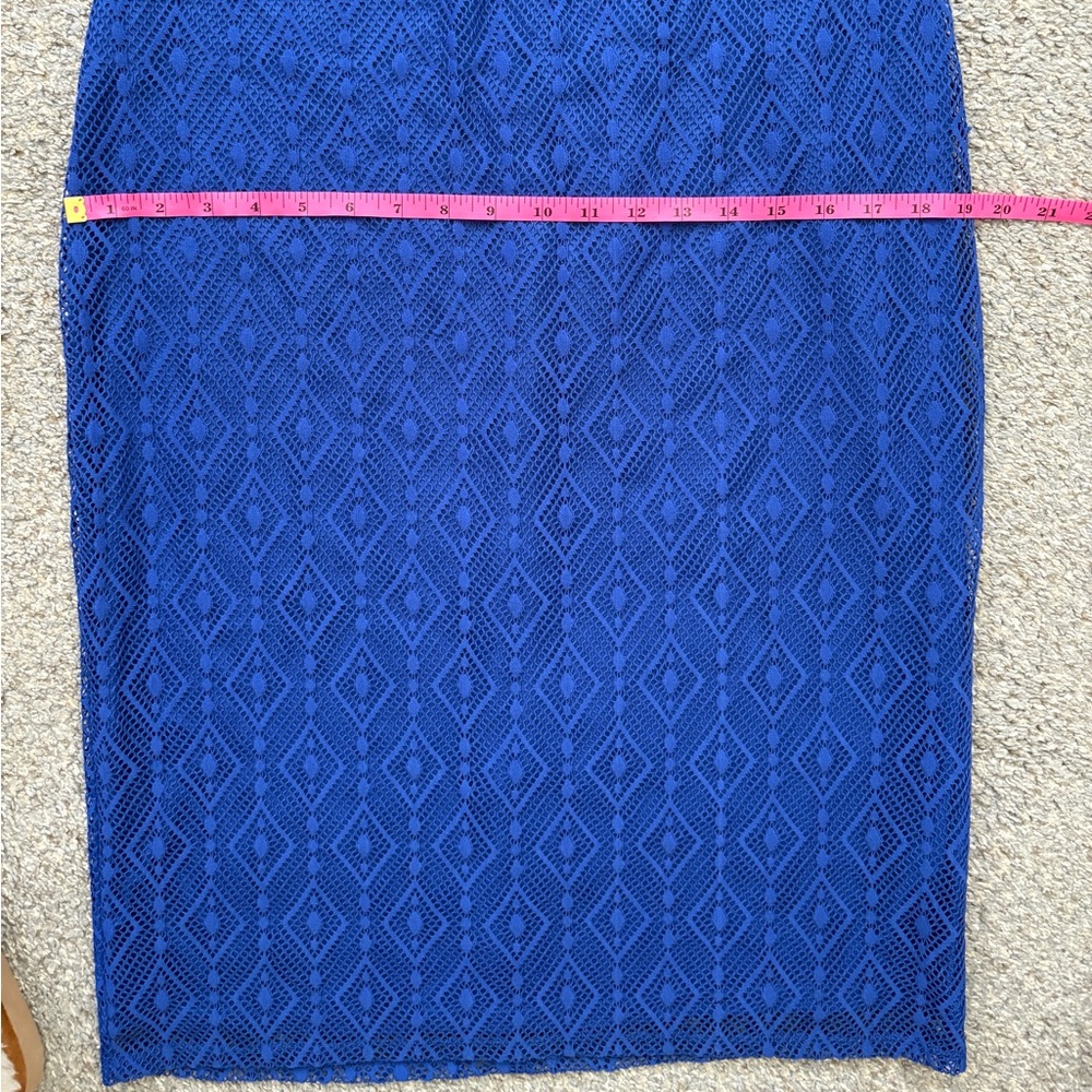New Guess Blue Geometric Lace Sheath Midi Dress Size 14 - Picture 14 of 17